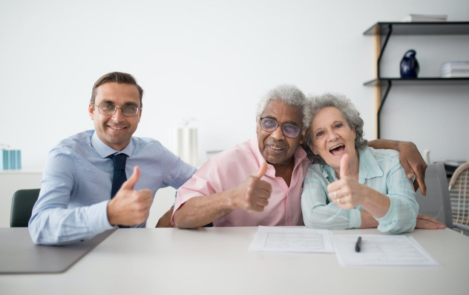 baby boomer entrepreneurs with a business broker